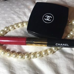 Chanel Longwear liquid lipstick Strawberry Red